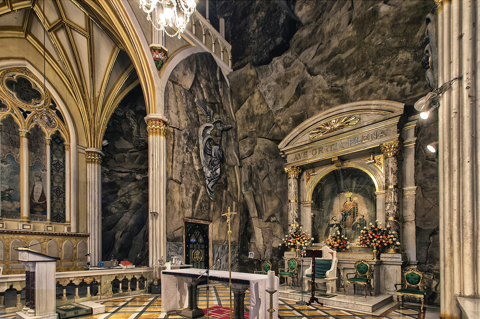 Las Lajas Cathedral